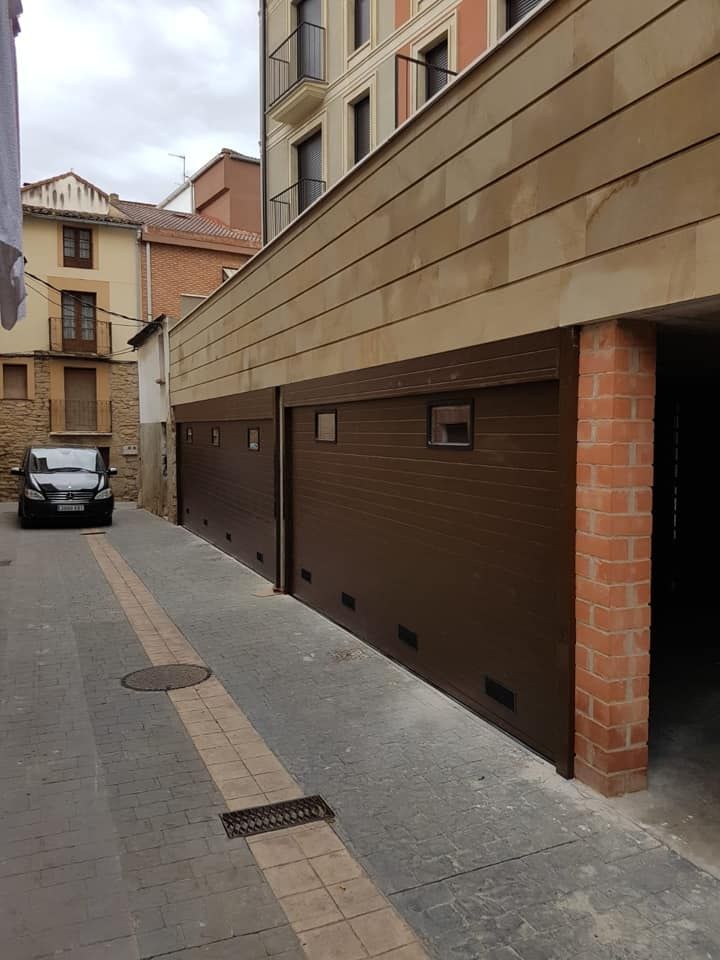 Puertas para garajes en Logroño