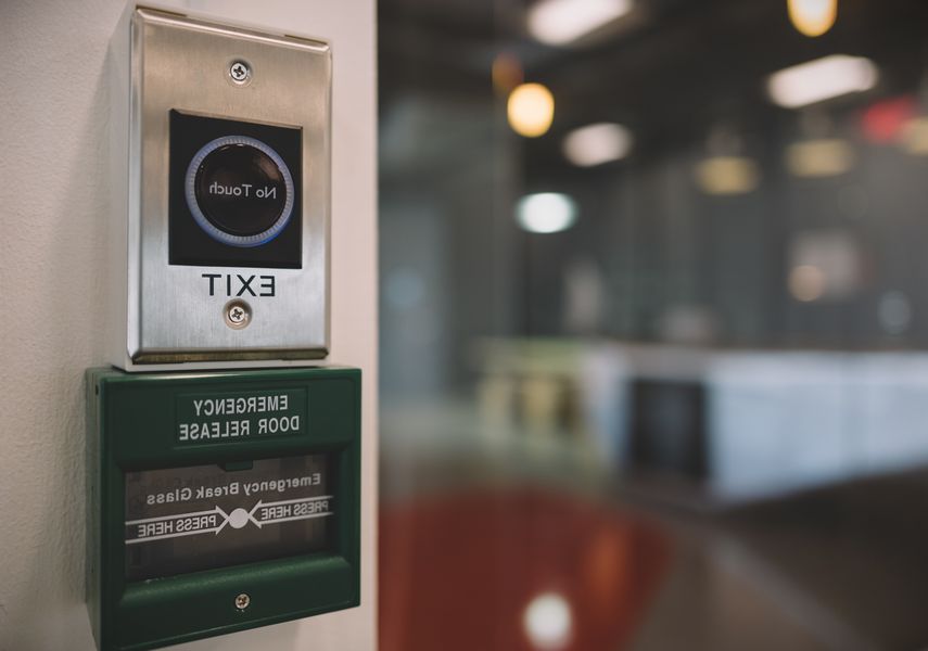 Seguridad puertas automáticas